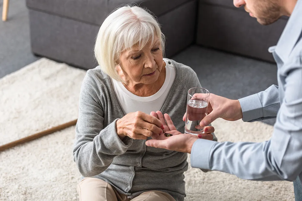 anziano non vuole badante aes domicilio roma